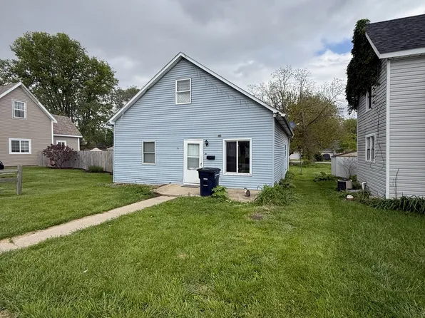 811 N 14th St, Elwood, IN 46036
