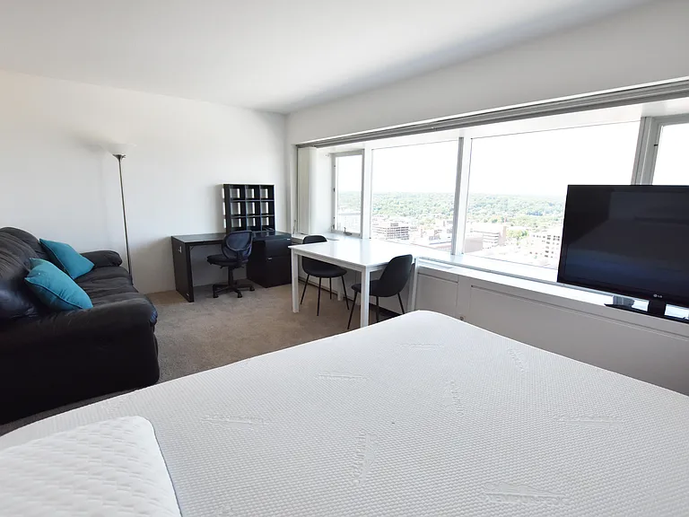 555 E William St #22E — Photo 7