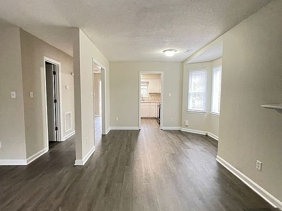 5th image of 720A Powell Dr