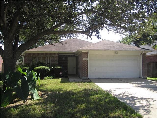 1st image of 16931 Applecross Ln