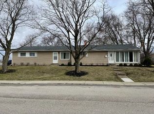 1544 Amarillo Dr, Carpentersville, IL 60110