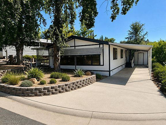 3rd image of 4390 Patterson Dr Unit 210