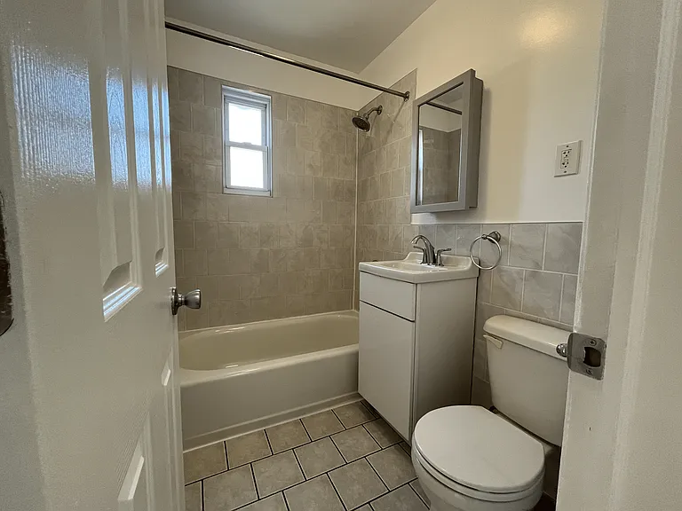 573 6th Ave #3A — Photo 7