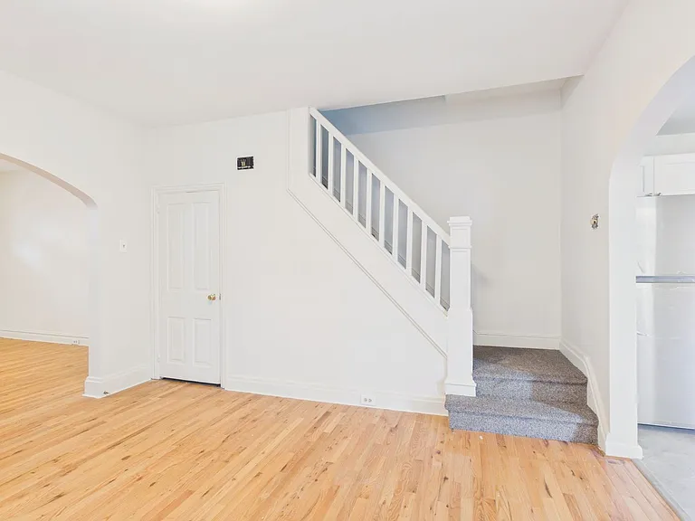 348 S 2nd St — Photo 8