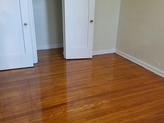 3rd image of 1359 W Estes Ave APT S3