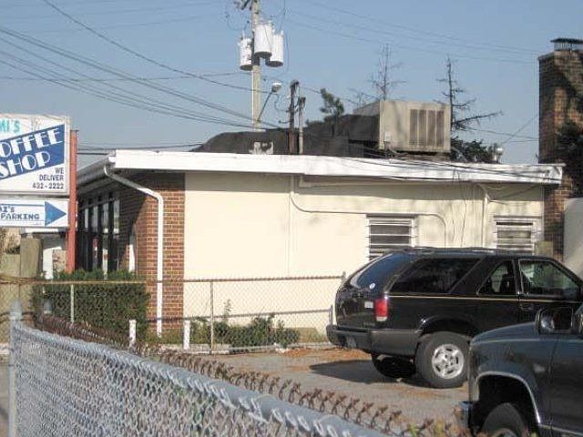 2nd image of 4163 Austin Blvd