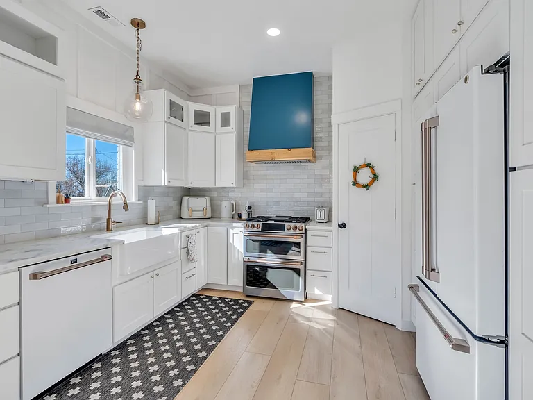 804 Walnut Ave — Photo 3