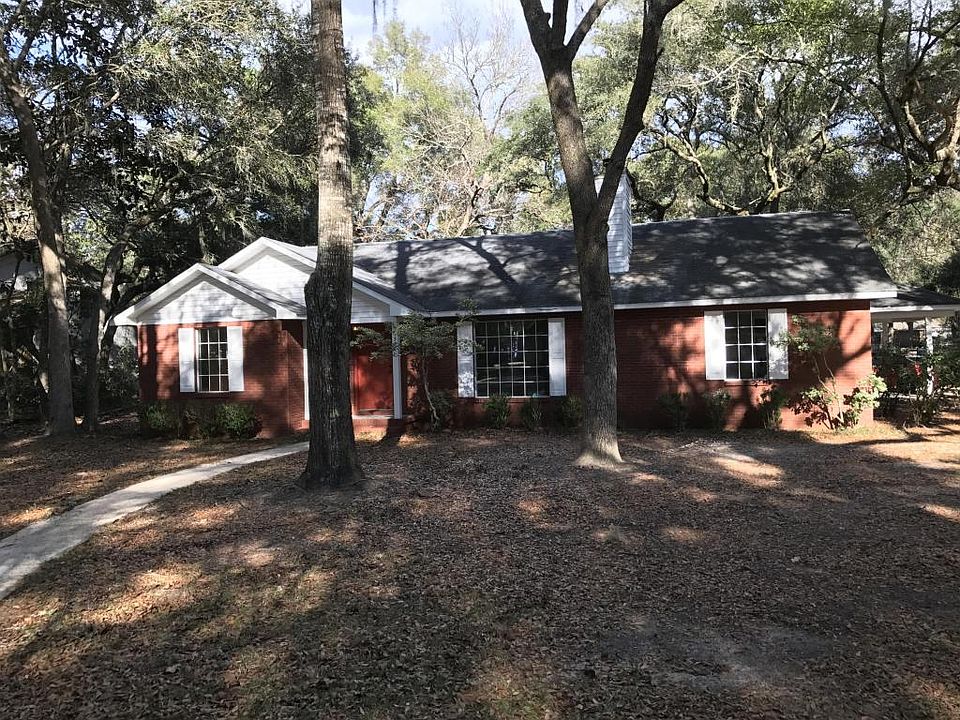 1st image of 338 Waterview Cove Dr