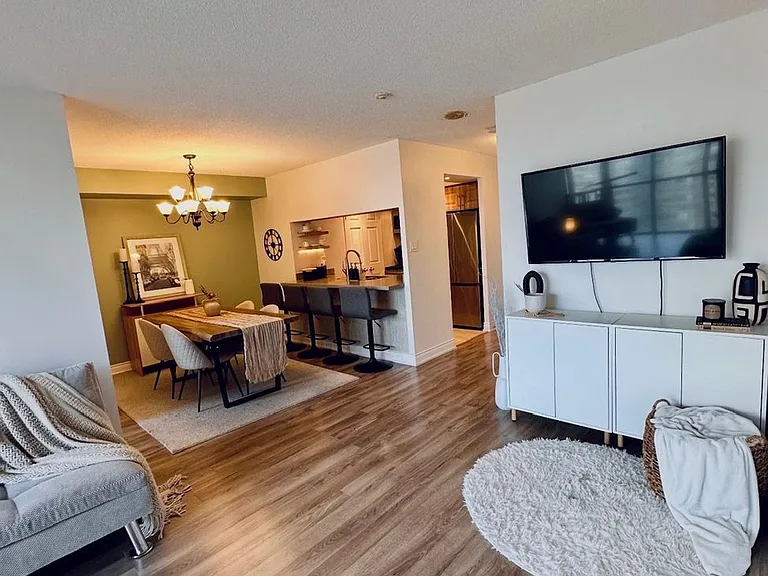 265 Enfield Pl #1801 — Photo 3