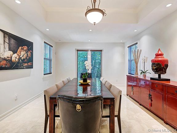 5th image of 500 Santurce Ave
