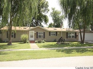 503 W Franklin St, Girard, IL