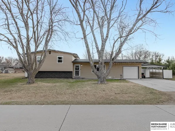 4236 Pacific Ave, Fremont, NE 68025