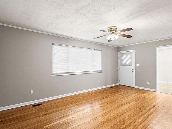 3rd image of 167 Longview Dr SE