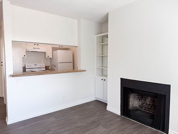 4th image of 3815 Marlborough Ave APT 8
