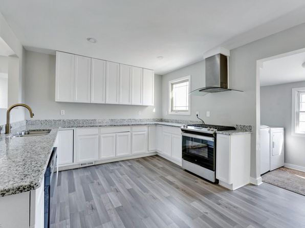 2002 Victoria Blvd, Hampton, VA 23661