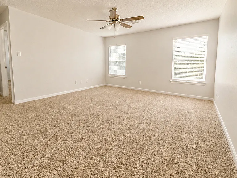 11418 Fort Wyne Dr — Photo 13