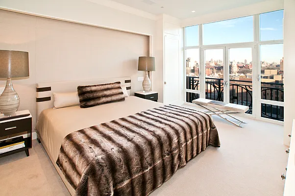 Sold by Corcoran | media 3
