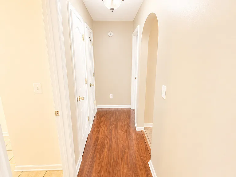 5115 Towne Park Dr — Photo 9