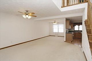4th image of 100 Kings Ct