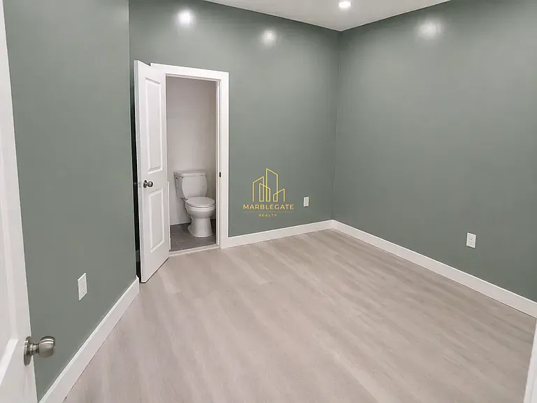 70-71 W Alpine St #1AZ — Photo 7