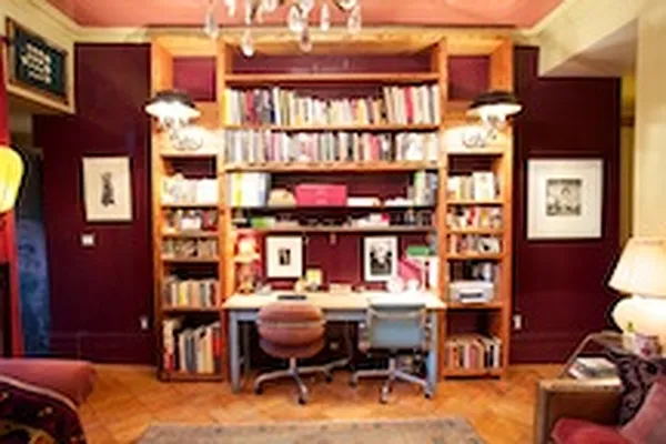 Sold by Momo Acquisition Group | media 10