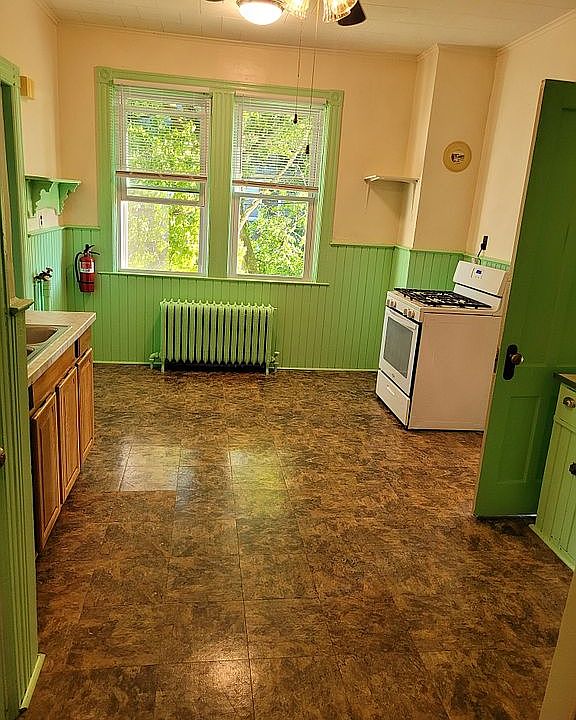 611 Mohawk St Utica NY Zillow Apartments for Rent in Utica