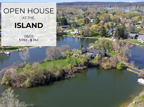 4912 Oakwood Ct, Commerce Township, MI 48382
