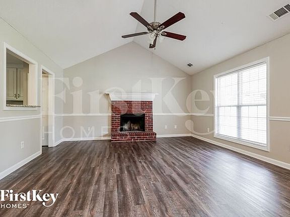 3rd image of 2442 Oak Creek Ct