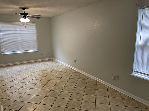 3rd image of 2723 Pablo Ave