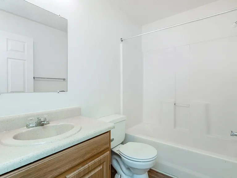 Clearfield Apartments — Photo 33
