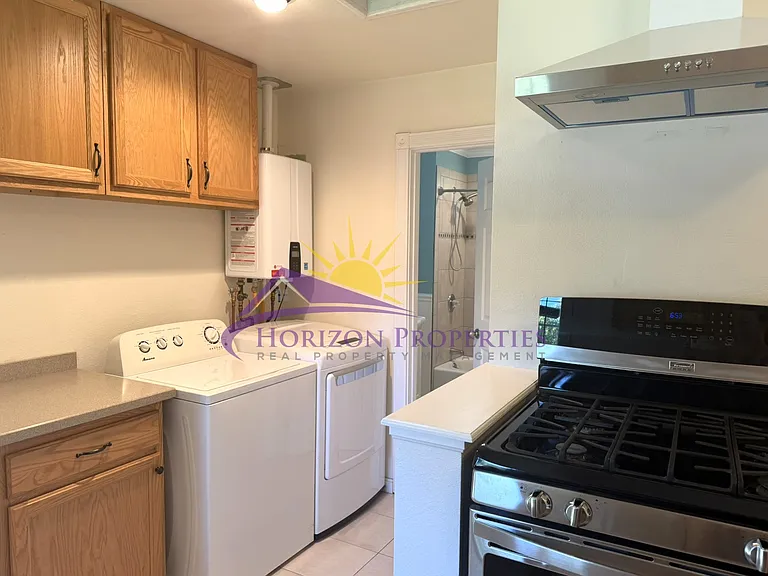 4109 Hill St — Photo 9