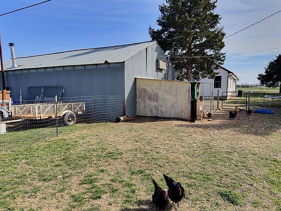 2nd image of 5016 E 4th Ave