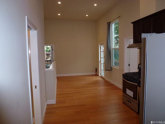5th image of 2576 Folsom St