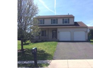 107 Aviemore Ln, Douglassville, PA 19518