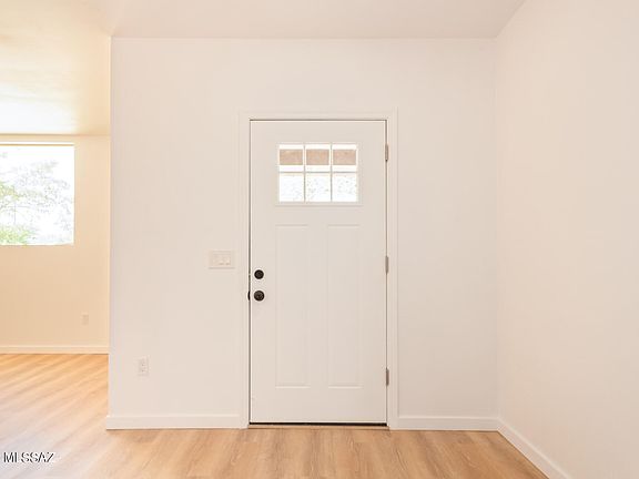 4th image of 3308 E Linden St