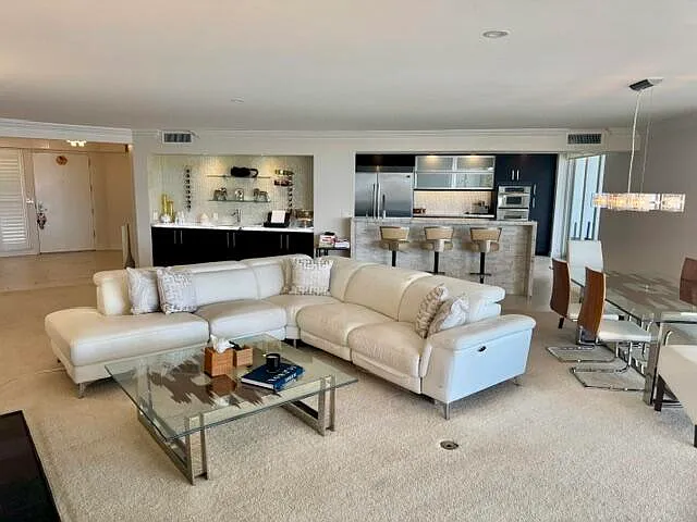 Intracoastal 31 — Photo 4