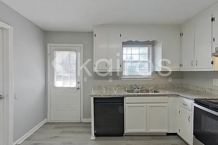 100 Deer Pkwy — Photo 5