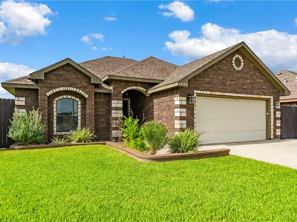 1991 The Park Dr, Kingsville, TX 78363
