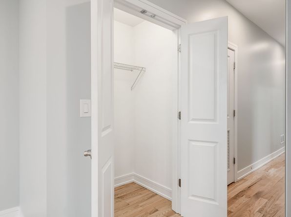 5979 N Elston Ave #3
