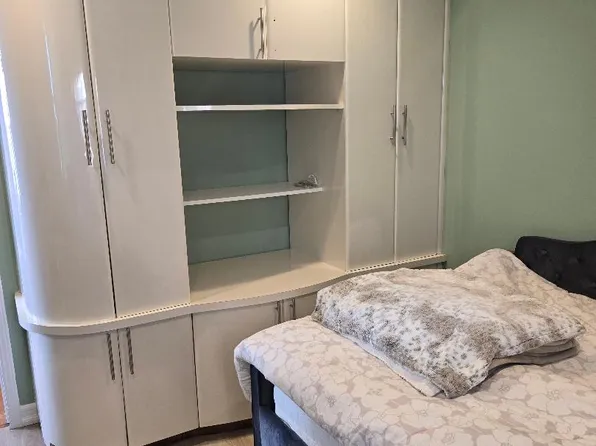 1625 Emmons Avenue image 18 of 25