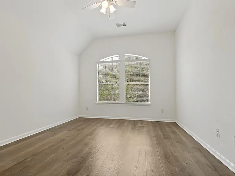9318 Rainbluff Ln — Photo 23
