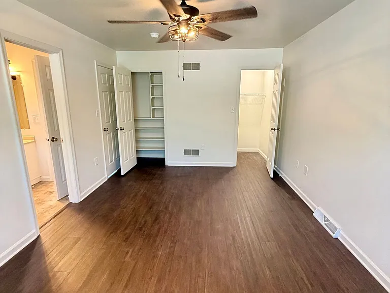 33 Park View Dr — Photo 25