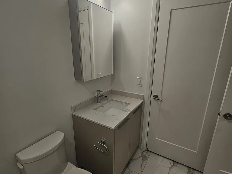 65 Broadway Ave #208 — Photo 11