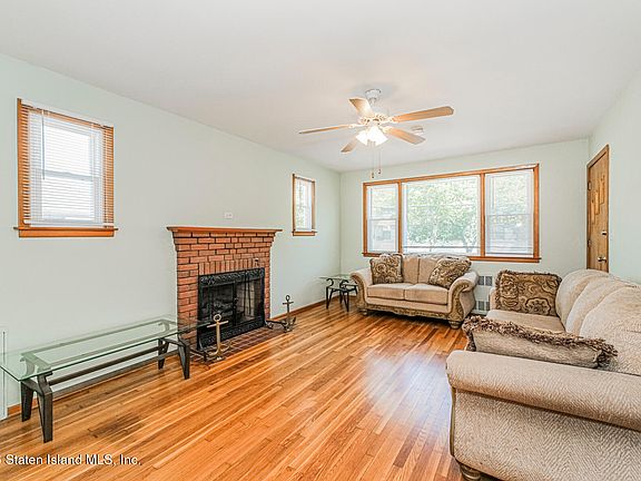 4th image of 33 Houston St