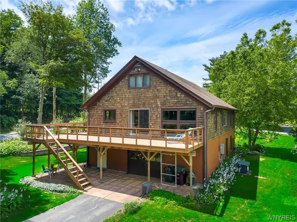 6993 Chestnut Ridge Rd, Orchard Park, NY 14127