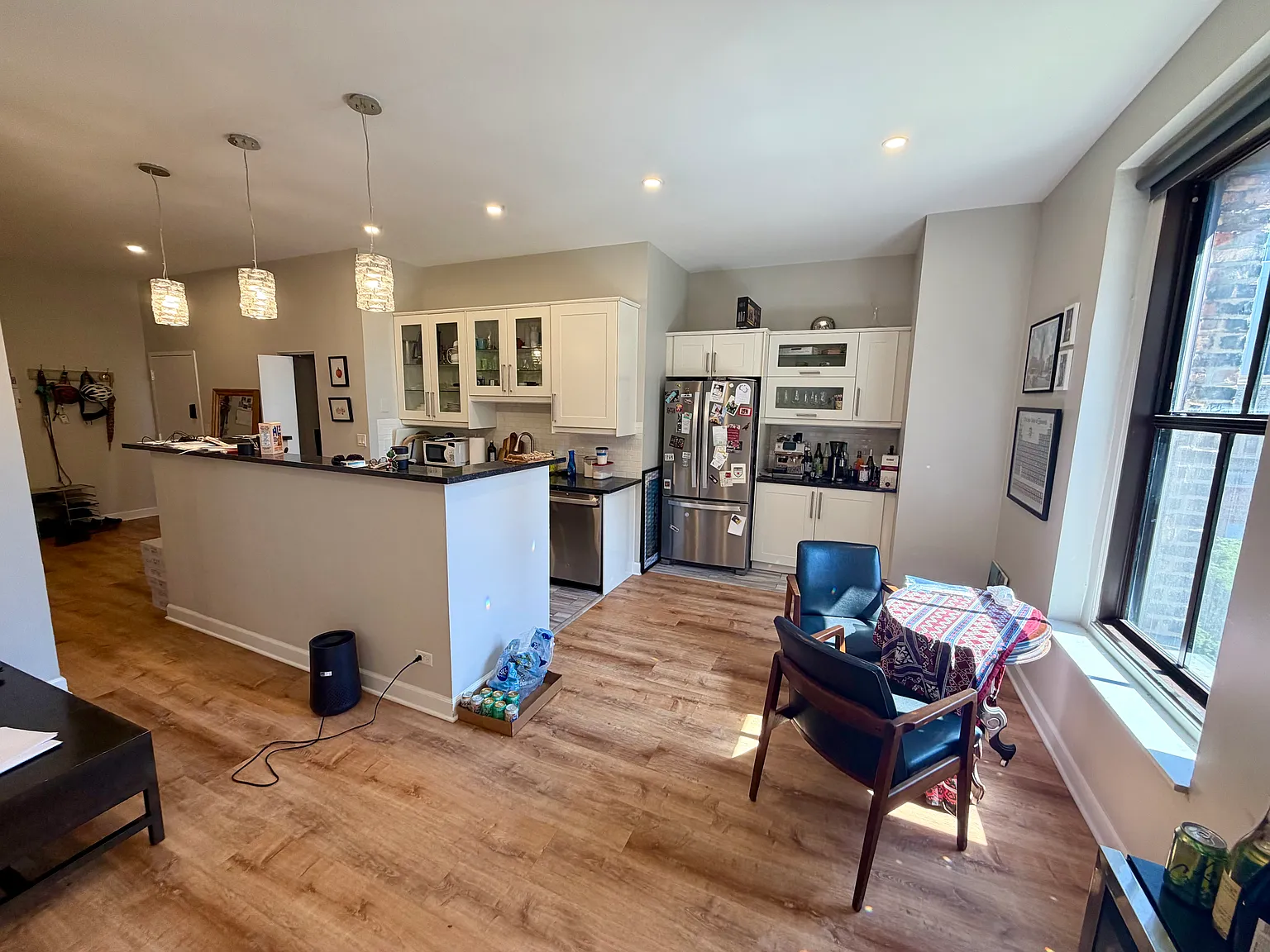 2 bed, 1200 sqft, $2,700 — Photo 2