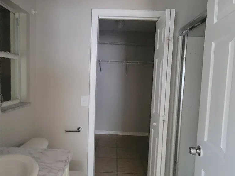 815 3rd St E — Photo 11