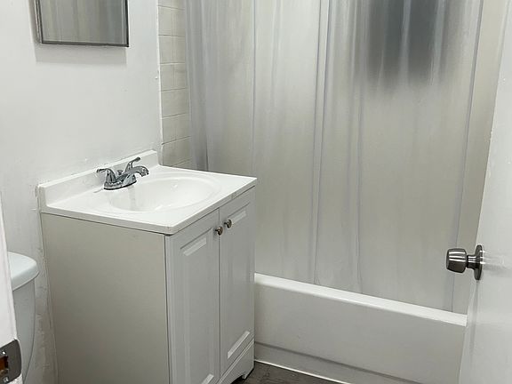 4th image of 5034 W Washington Blvd APT 203