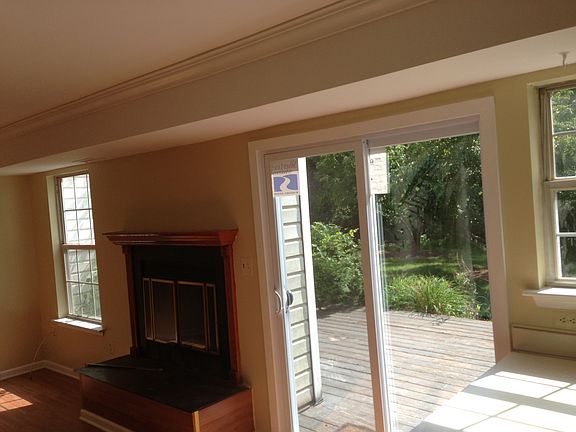 4th image of 313 Shilling Dr
