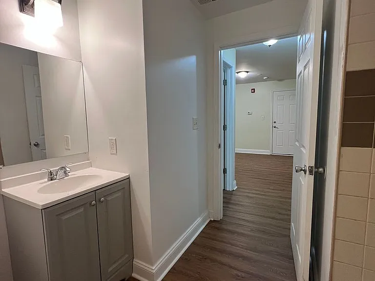 4300 Liberty Heights Ave — Photo 19